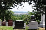 Vorschaubild für Liste der auf dem Nationalfriedhof Arlington beerdigten Persönlichkeiten