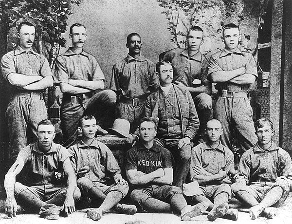 Fowler (top row, center) with the Keokuk, Iowa team of the Western League in 1885