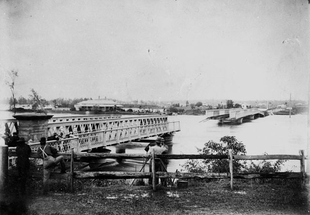 Original Albert Bridge (destroyed in the 1893 Brisbane flood)