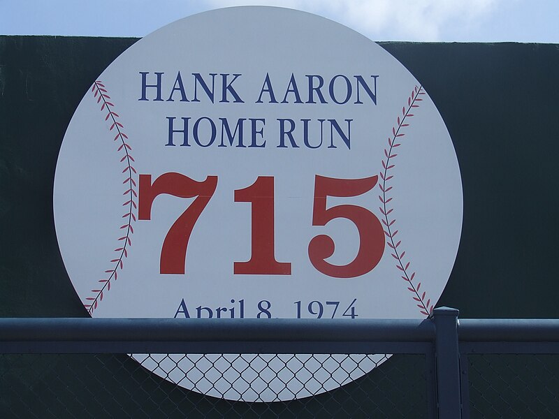 File:20110814 Hank Aaron 715 (51004662662).jpg