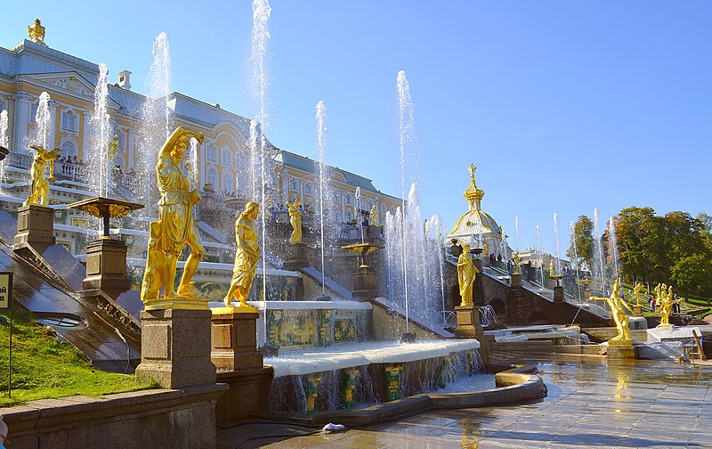 File:2621. Peterhof. Grand Cascade.jpg