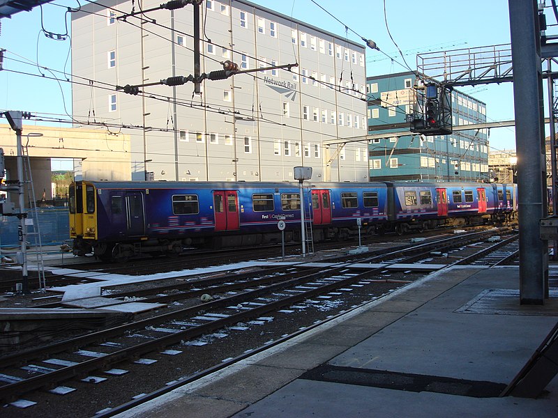 File:313025 at Kings Cross 018.jpg