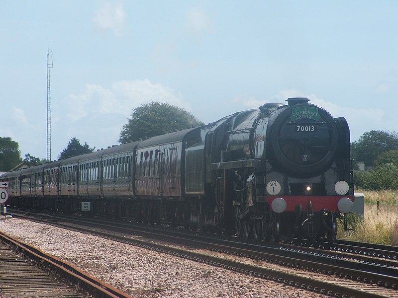 File:70013 Barnham 30-07-09.jpg