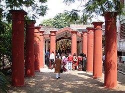 The remains of the Aatchala Bari at Barisha Aatchala Bari - Barisha - Kolkata 2011-10-03 030278.JPG