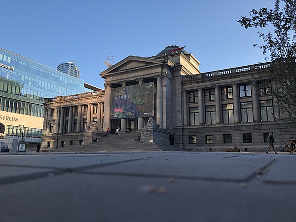 The museum was relocated to the former provincial courthouse in 1983