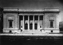 The New Art Gallery (today the Michal and Renata Hornstein Pavilion) seen on Sherbrooke Street West in 1913. Art Gallery rue Sherbrooke Montreal 1913.jpg