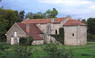 Aubeterre prieuré (commune de Broût-Vernet).jpg
