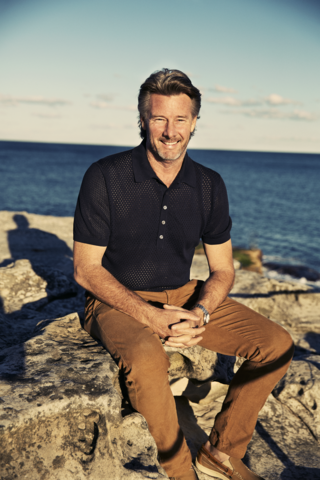 <span class="mw-page-title-main">Barry Du Bois</span> Australian designer, building expert, television presenter and author