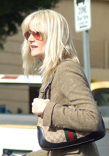 File:BenHarperLauraDernDec09 (cropped, Laura Dern).jpg