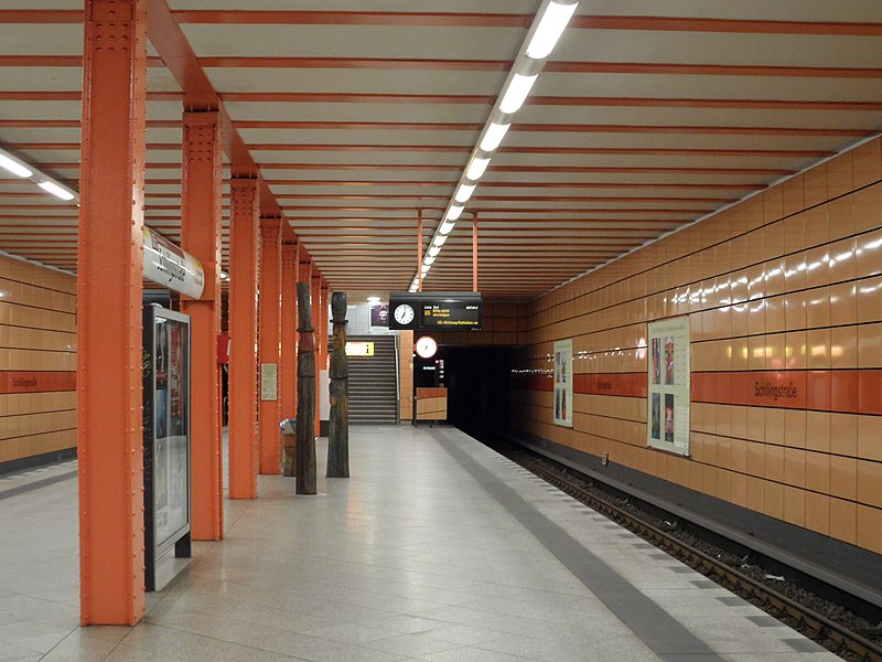 File:Berlin - U-Bahnhof Schillingstraße - Linie U5 (6262195186).jpg