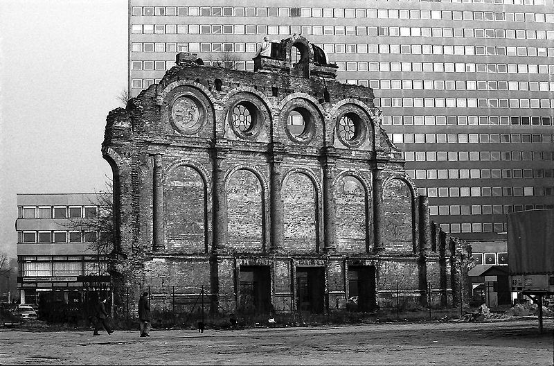 File:Berlin Anhalter Bahnhof 119919d.jpg