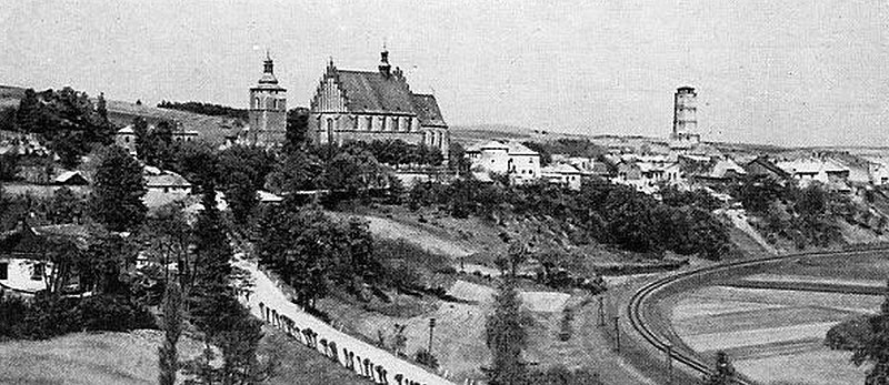 File:Biecz general view 1900s.jpg