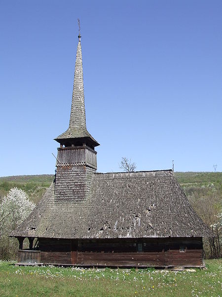 File:Biserica din Toplita.jpg