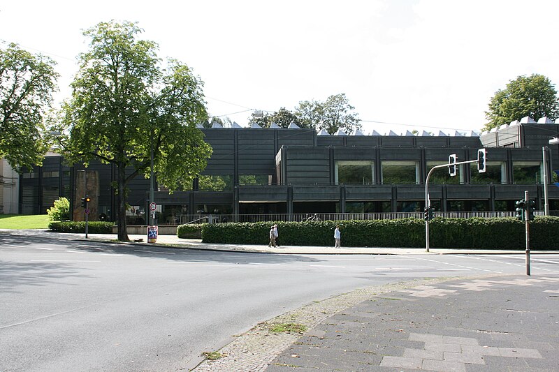 File:Bochum - Kortumstraße - Museum 01 ies.jpg