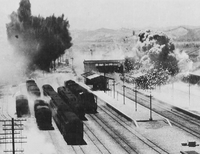 File:Bombard at Chikunan Railway Station 1945.jpg