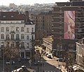 Taiteilija Guillaume Bottazzin paikkakohtainen taide, pysyvä maalaus 16 metriä korkea Brysselissä.