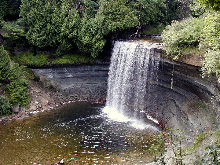 Bridal Veil Falls Ontario CA