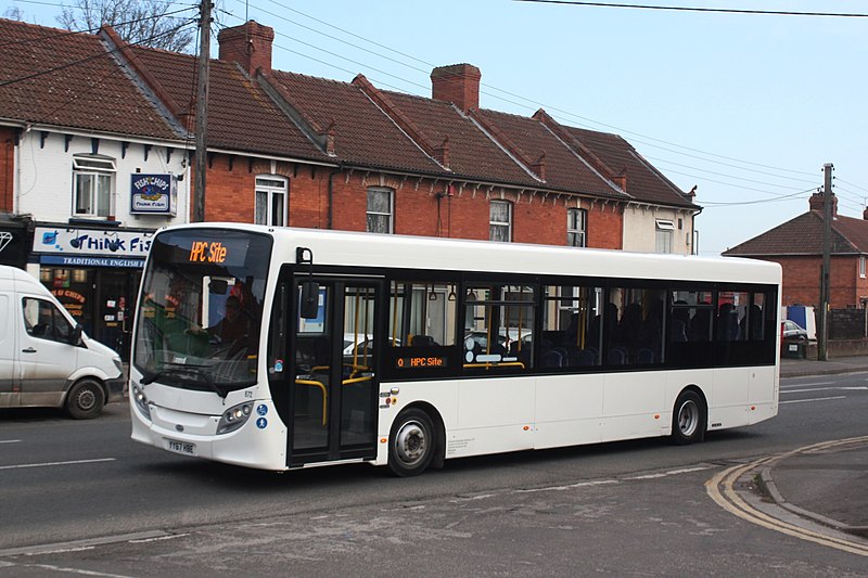 File:Bridgwater Taunton Road - SPS 672 (YY67HBE).JPG