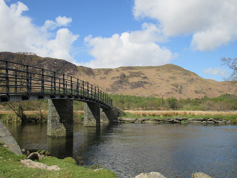 File:Catbells from the Derwent.JPG