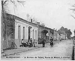 Caychac - Le Bureau de Tabac route du Médoc