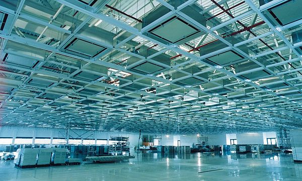Filter ceiling grid of a cleanroom for microelectronic (semiconductor) manufacturing with filter fan units installed