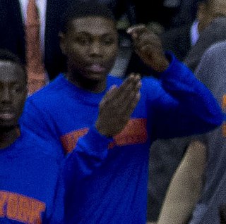 <span class="mw-page-title-main">Cleanthony Early</span> American basketball player