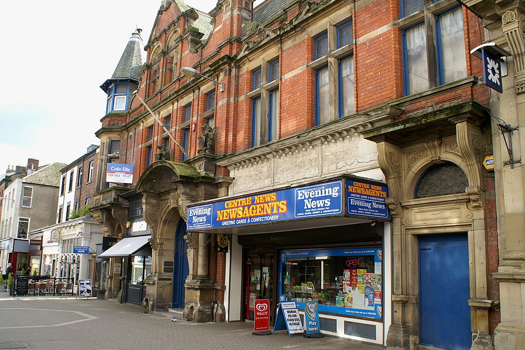 Small picture of Scarborough Conservative Club courtesy of Wikimedia Commons contributors