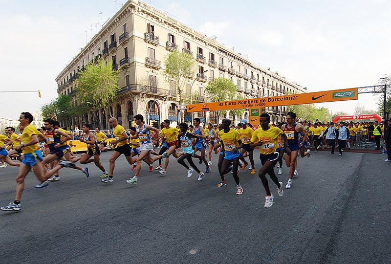 File:Cursa de Bombers de Barcelona 2006.jpg