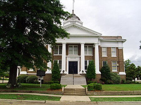 Dallas County Courthouse 001.jpg