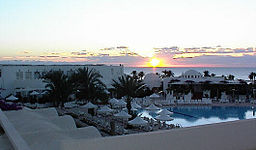 Soluppgång vid ett hotell på Djerba