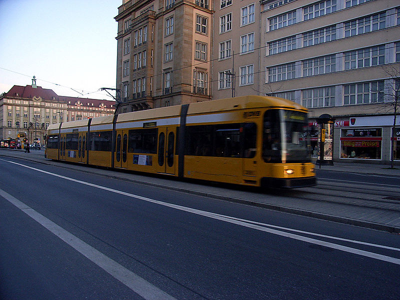 File:Dresdner Tram.JPG