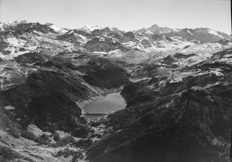 File:ETH-BIB-Marmorerasee, Blick Südsüdost Monte Disgrazia-LBS H1-018228.tif