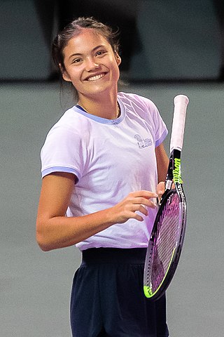 <span class="mw-page-title-main">Emma Raducanu</span> British tennis player (born 2002)