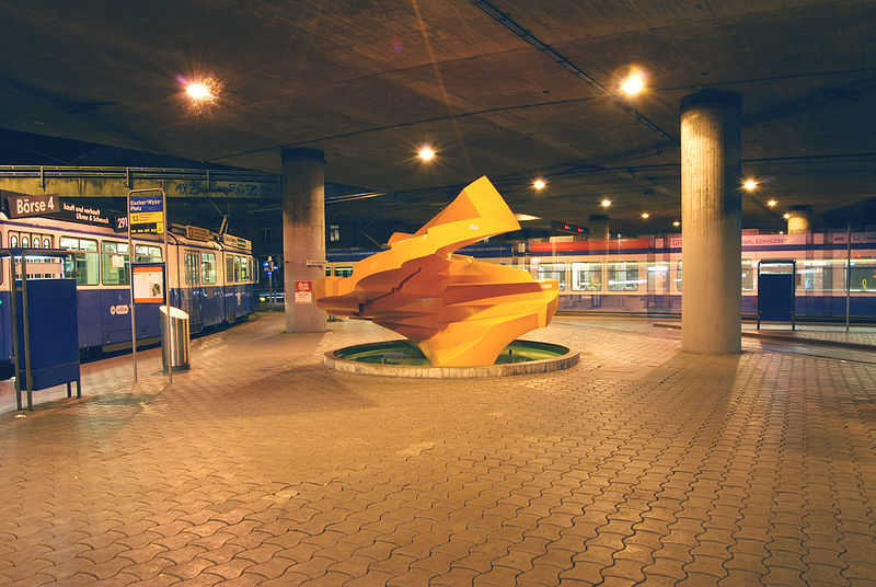 File:Escher-Wyss-Platz-Nacht-3.jpg