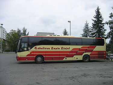 Eskelisen's Lahti 560 Eagle at Oulu bus station Eskelinen bus.JPG