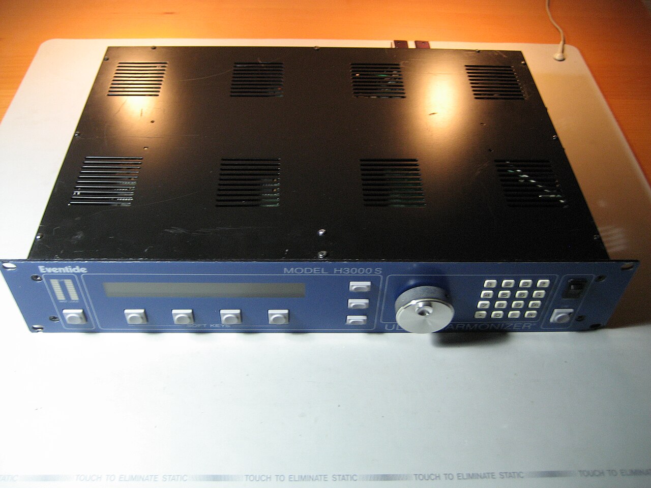 File:Eventide H3000 SE Ultra-Harmonizer.jpg - Wikimedia Commons