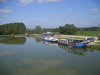 FR-08-Canal des Ardennes.JPG