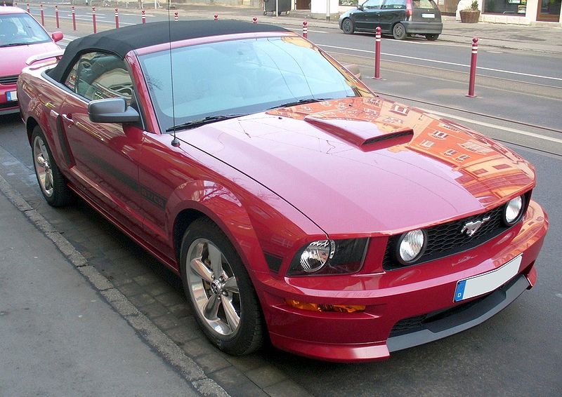 File:Ford Mustang GT-CS Convertible.JPG