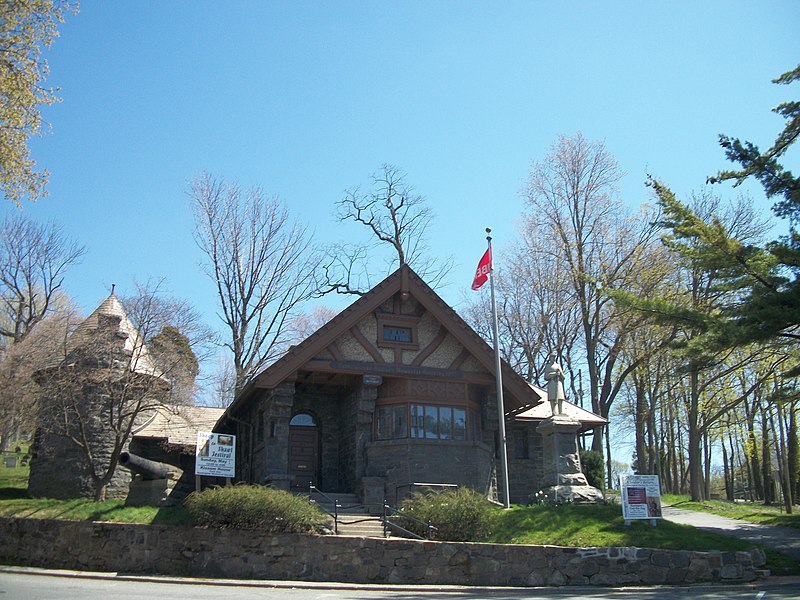 File:Fort Golgotha; Soldiers and Sailors Memorial Building.JPG