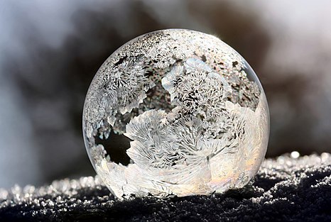 Third place: Frosted bubble Kreditering: Danielarapava (CC BY-SA 4.0)