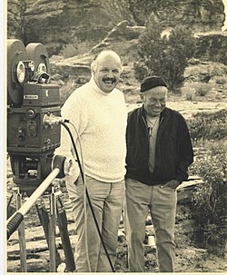 George Roy Hill (till vänster) under inspelningen av Butch Cassidy och Sundance Kid.