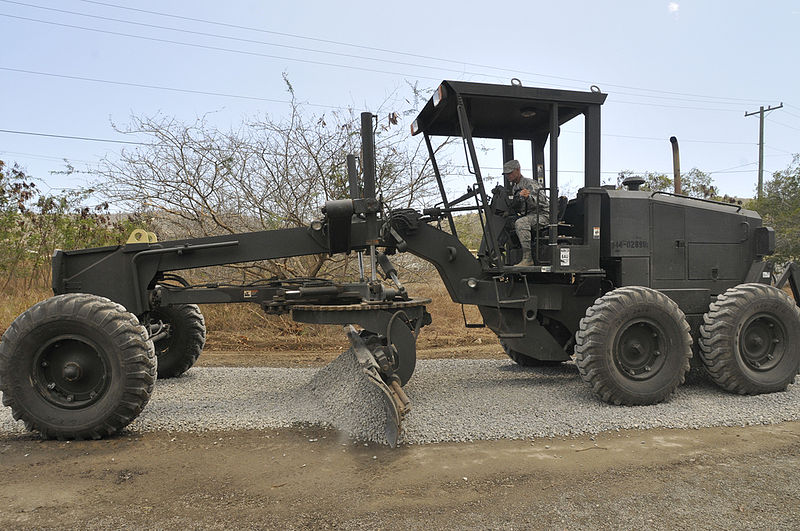 File:Grading a road in Guantanamo.jpg