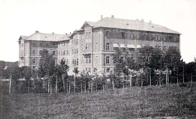 File:Gymnasium Birkenruh.jpg