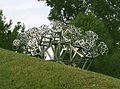Tác phẩm điêu khắc phân dạng: 3D Fraktal 03/H/dd của Hartmut Skerbisch, 2003.