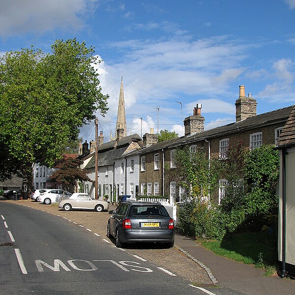 File:Hemingford Abbots High Street - geograph.org.uk - 5137106.jpg