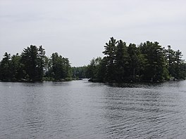 Highland Gölü, Stoddard, New Hampshire.JPG