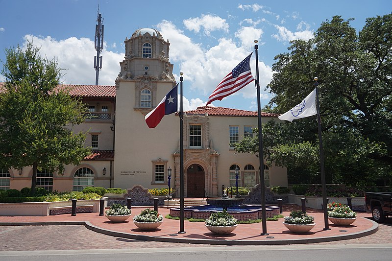 File:Highland Park July 2016 38 (Highland Park Town Hall).jpg