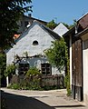 * Nomination Old farm house in Lindabrunn, Lower Austria --Herzi Pinki 23:14, 15 May 2011 (UTC) * Promotion Good quality. --Schlaier 08:00, 16 May 2011 (UTC)