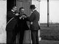 Bawdlun am The Engineer Valdemar Poulsen at His Station For Wireless Telegraphy