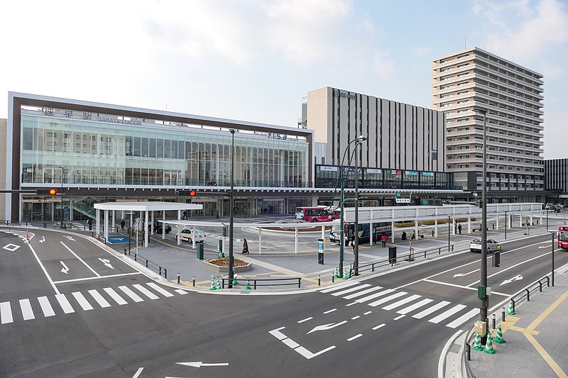 File:Isahaya-STA East.jpg